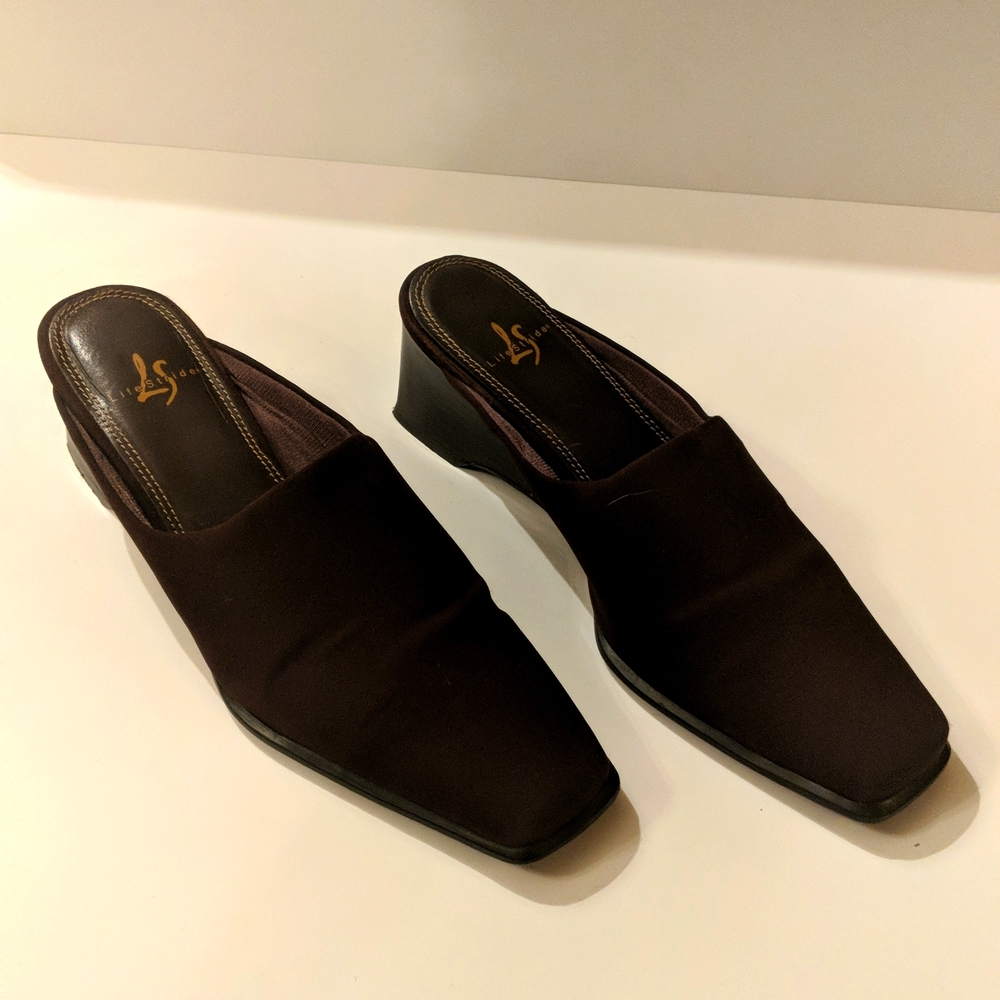 Lifestride brown size 6 1/2 M mules